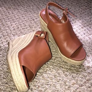 NEW Camel wedges